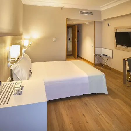 Orly, Affiliated By Melia Отель Сан-Себастьян