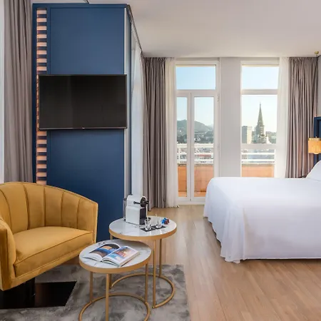 Innside By Melia Orly Otel