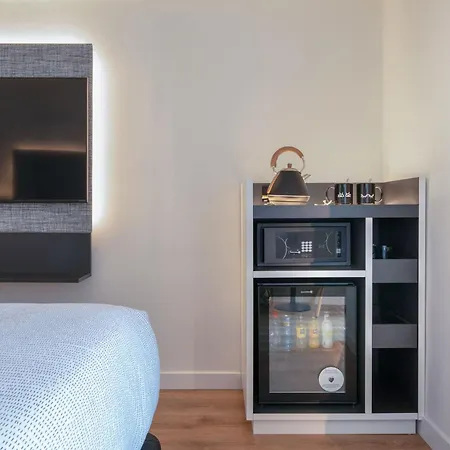Hotel Innside By Melia Orly 4*