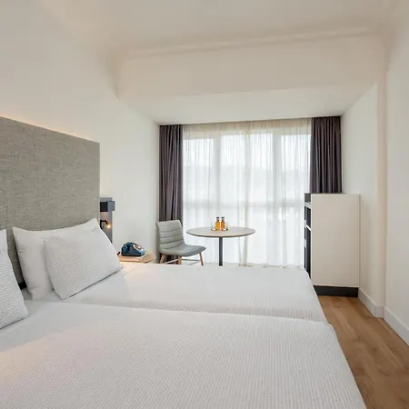 Innside By Melia Orly 4* Saint-Sébastien