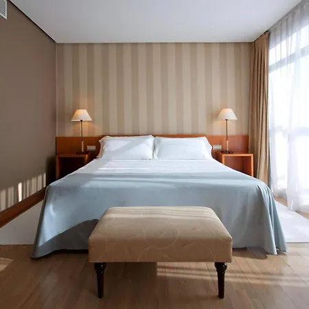 Orly, Affiliated By Melia Hotell San Sebastián