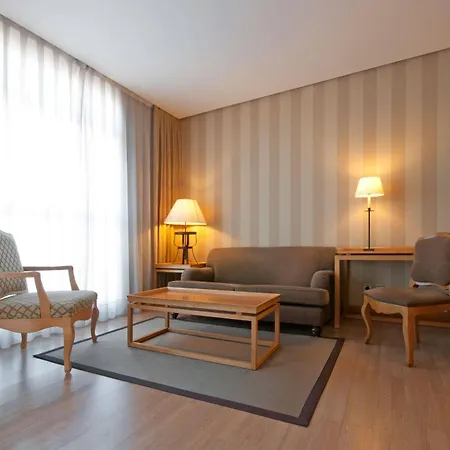 Innside By Melia Orly Otel 4*