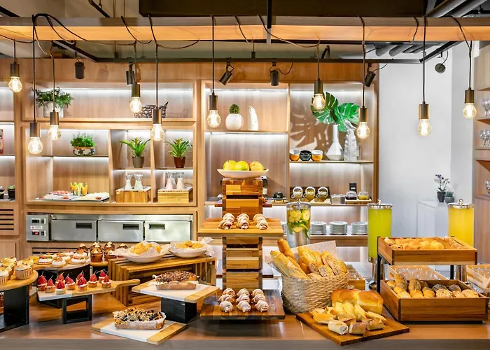 Hotel Innside Orly 4*